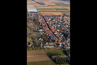 Vue aérienne de Gommersheim dans le département Rhénanie-Palatinat, Allemagne