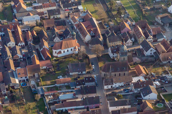 Quartier Niederlustadt in Lustadt dans le département Rhénanie-Palatinat, Allemagne depuis l'avion