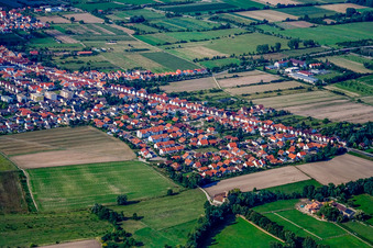 Vue aérienne de Rennbahnstr à Haßloch dans le département Rhénanie-Palatinat, Allemagne