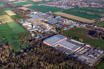 Vue aérienne de Magasin de bricolage HORNBACH Bornheim dans la zone industrielle Bornheim à le quartier Dreihof in Bornheim dans le département Rhénanie-Palatinat, Allemagne