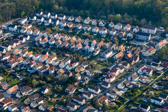 Vue aérienne de Cité-jardin à Kandel dans le département Rhénanie-Palatinat, Allemagne