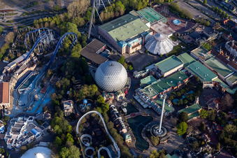 Eurosat CanCan Coaster fermé en raison du confinement lié au Corona au parc d'attractions Europa-Park à Rust dans le département Bade-Wurtemberg, Allemagne hors des airs