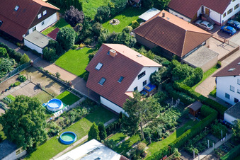 Vue aérienne de Rue Fritz-Haber à Haßloch dans le département Rhénanie-Palatinat, Allemagne