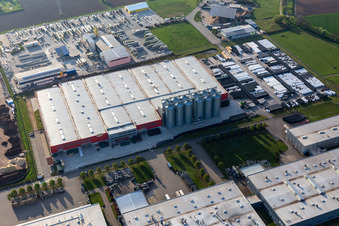 Vue aérienne de Graf Polymers à Herbolzheim dans le département Bade-Wurtemberg, Allemagne