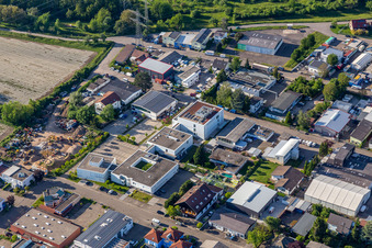 Image drone de Centre informatique de l'Église de la Fondation du sud-ouest de l'Allemagne à le quartier Eggenstein in Eggenstein-Leopoldshafen dans le département Bade-Wurtemberg, Allemagne