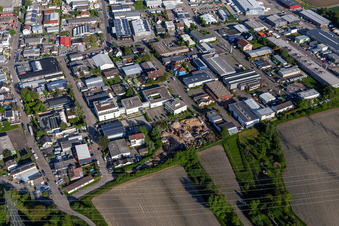 Fondation du centre informatique de l'Église à le quartier Eggenstein in Eggenstein-Leopoldshafen dans le département Bade-Wurtemberg, Allemagne d'en haut