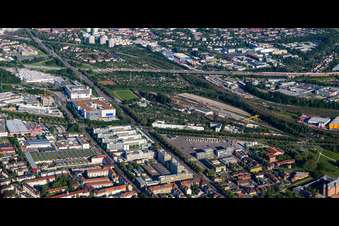 Vue aérienne de Avec Gerwigstr et Durlacher Alle à le quartier Oststadt in Karlsruhe dans le département Bade-Wurtemberg, Allemagne