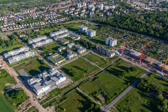 Vue oblique de Parc technologique à le quartier Rintheim in Karlsruhe dans le département Bade-Wurtemberg, Allemagne