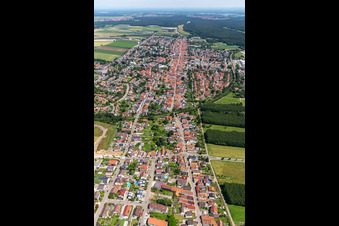 Kandel dans le département Rhénanie-Palatinat, Allemagne du point de vue du drone