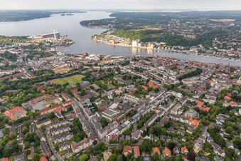 Vue aérienne de Hauteur ouest à le quartier Duburg in Flensburg dans le département Schleswig-Holstein, Allemagne