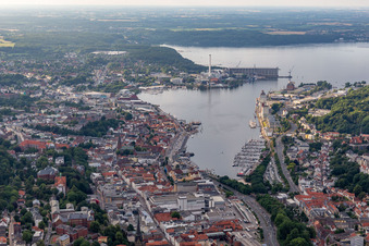 Photographie aérienne de Fjord à Flensburg dans le département Schleswig-Holstein, Allemagne