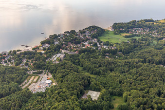 Vue aérienne de Plage Glücksburg à le quartier Sandwig in Glücksburg dans le département Schleswig-Holstein, Allemagne