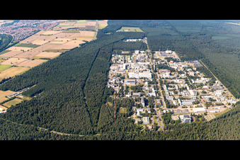Vue aérienne de Campus du KIT Nord depuis le Sud à le quartier Leopoldshafen in Eggenstein-Leopoldshafen dans le département Bade-Wurtemberg, Allemagne