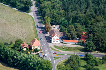 Vue aérienne de Aide aux animaux Forst eV à le quartier Wiesental in Waghäusel dans le département Bade-Wurtemberg, Allemagne