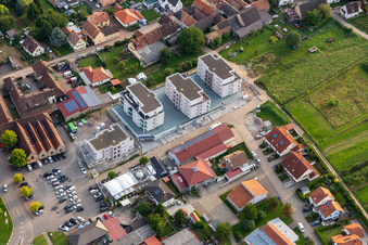 Vue aérienne de Nouveaux bâtiments sur Silvanerstr à le quartier Schweigen in Schweigen-Rechtenbach dans le département Rhénanie-Palatinat, Allemagne