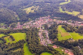 Vue oblique de Bundenthal dans le département Rhénanie-Palatinat, Allemagne