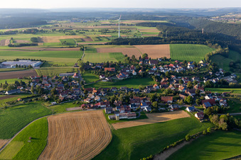 Vue aérienne de Quartier Römlinsdorf in Alpirsbach dans le département Bade-Wurtemberg, Allemagne