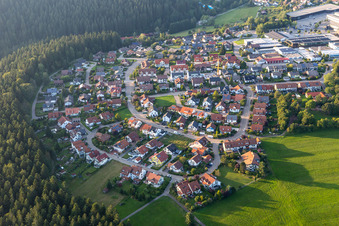Vue aérienne de Loßburg dans le département Bade-Wurtemberg, Allemagne