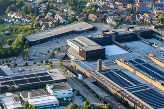 Vue aérienne de ARBURG GmbH + Co KG. Aberle Plastics Processing GmbH à Loßburg dans le département Bade-Wurtemberg, Allemagne