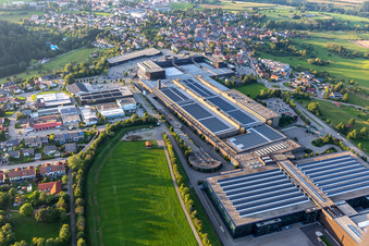 Photographie aérienne de Locaux de l'usine ARBURG GmbH + Co KG à Loßburg dans le département Bade-Wurtemberg, Allemagne