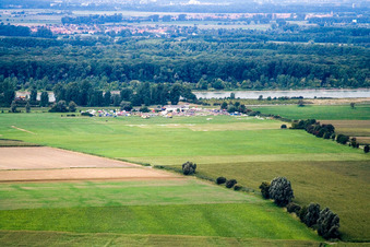 Vue aérienne de Fête de l'aérodrome de Herrenteich à Hockenheim dans le département Bade-Wurtemberg, Allemagne