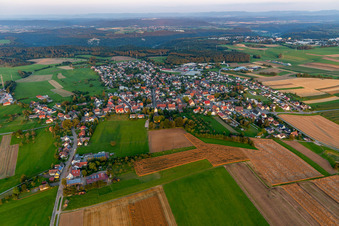 Vue oblique de Quartier Hochmössingen in Oberndorf am Neckar dans le département Bade-Wurtemberg, Allemagne