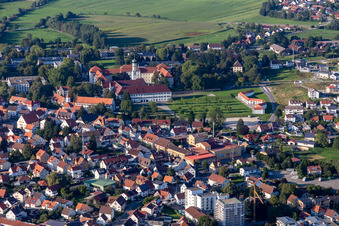 Photographie aérienne de Monastère de Schussenried à le quartier Roppertsweiler in Bad Schussenried dans le département Bade-Wurtemberg, Allemagne