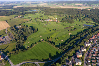 Vue aérienne de Club de golf princier de Haute-Souabe eV à le quartier Hopfenweiler in Bad Waldsee dans le département Bade-Wurtemberg, Allemagne