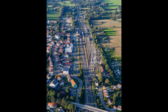 Vue aérienne de Gare ferroviaire à le quartier Steegen in Aulendorf dans le département Bade-Wurtemberg, Allemagne