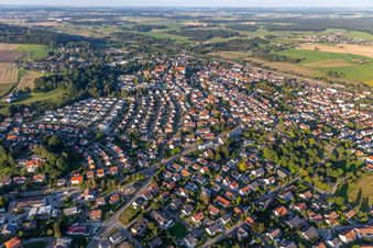 Vue aérienne de Vue de la ville depuis le sud à Aulendorf dans le département Bade-Wurtemberg, Allemagne
