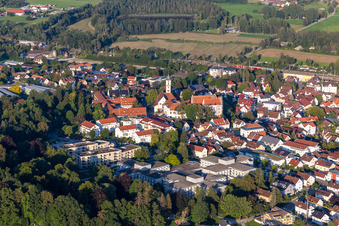 Vue aérienne de Château Aulendorf à le quartier Steegen in Aulendorf dans le département Bade-Wurtemberg, Allemagne