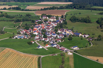 Vue aérienne de Quartier Dürrenwaldstetten in Langenenslingen dans le département Bade-Wurtemberg, Allemagne