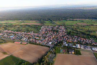 Steinfeld dans le département Rhénanie-Palatinat, Allemagne depuis l'avion
