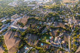 Vue oblique de Montauroux dans le département Var, France