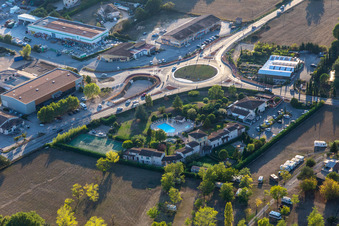 Vue aérienne de Le Champ d'Eysson à Montauroux dans le département Var, France