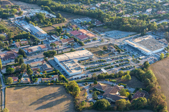Vue aérienne de C MONTAUROUX-FAYENCE à Montauroux dans le département Var, France