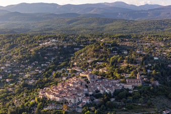 Image drone de Callian dans le département Var, France