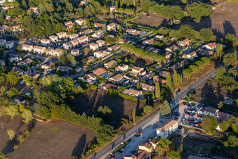 Enregistrement par drone de Montauroux dans le département Var, France