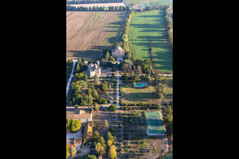 Vue oblique de Clamasix Domaine Breuil à Graveson dans le département Bouches du Rhône, France