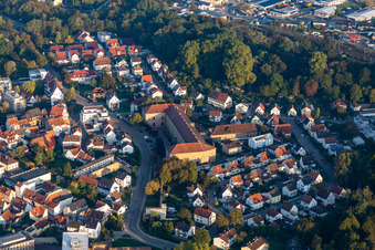 Vue aérienne de Ensemble de bâtiments du musée allemand de la route à Germersheim dans le département Rhénanie-Palatinat, Allemagne