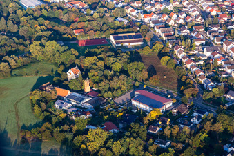 Vue aérienne de Usine d'enseignes électroniques Karl Müller Propriétaire Markus Schmitt eK à Bellheim dans le département Rhénanie-Palatinat, Allemagne