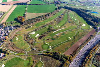 Terrain du parcours de golf Golfpark Karlsruhe GOLF absolu à le quartier Hohenwettersbach in Karlsruhe dans le département Bade-Wurtemberg, Allemagne vue d'en haut