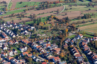 Vue oblique de Quartier Langensteinbach in Karlsbad dans le département Bade-Wurtemberg, Allemagne