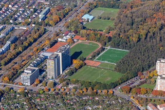 Vue aérienne de Au château de Rüppurr à le quartier Weiherfeld-Dammerstock in Karlsruhe dans le département Bade-Wurtemberg, Allemagne