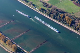 Vue aérienne de Rhin à le quartier Daxlanden in Karlsruhe dans le département Bade-Wurtemberg, Allemagne