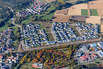 Photographie aérienne de Wörth am Rhein dans le département Rhénanie-Palatinat, Allemagne