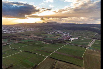 Quartier Oberhofen in Pleisweiler-Oberhofen dans le département Rhénanie-Palatinat, Allemagne hors des airs