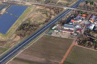 Vue oblique de Dans la zone commerciale de Nauroth à Ellerstadt dans le département Rhénanie-Palatinat, Allemagne