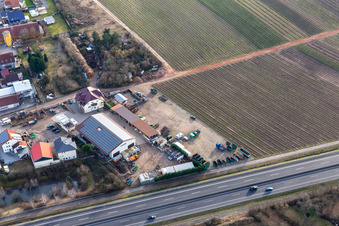 Dans la zone industrielle de Nauroth, isolation acoustique industrielle GOWA à Ellerstadt dans le département Rhénanie-Palatinat, Allemagne hors des airs