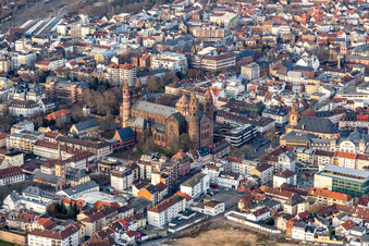 Photographie aérienne de Cathédrale Saint-Pierre à Worms dans le département Rhénanie-Palatinat, Allemagne